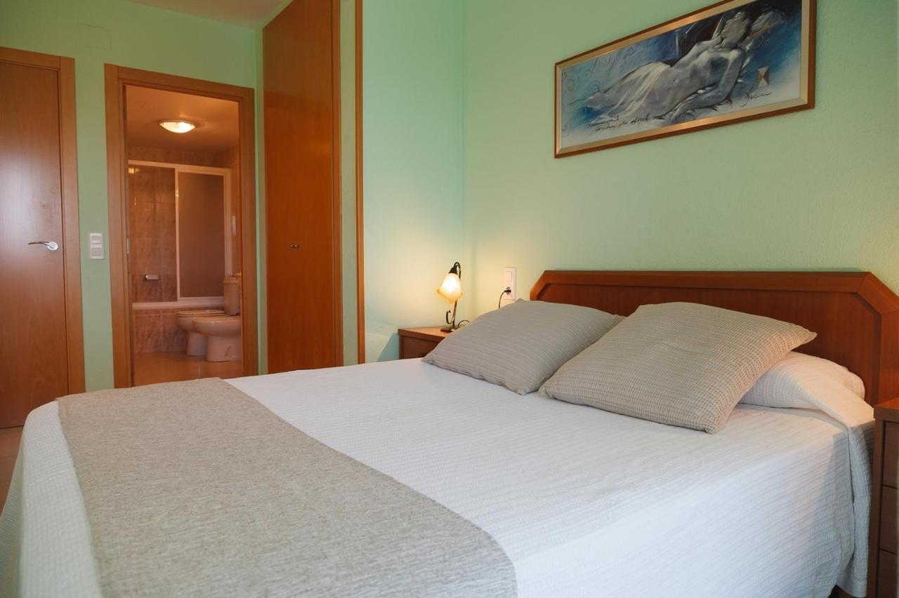 Uhc Village Park Apartments Салоу Экстерьер фото