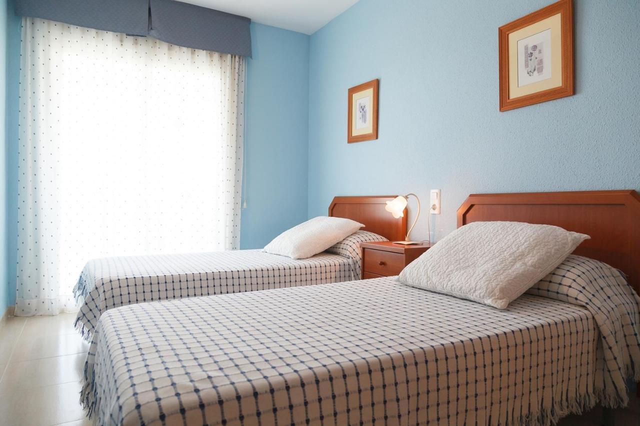 Uhc Village Park Apartments Салоу Экстерьер фото