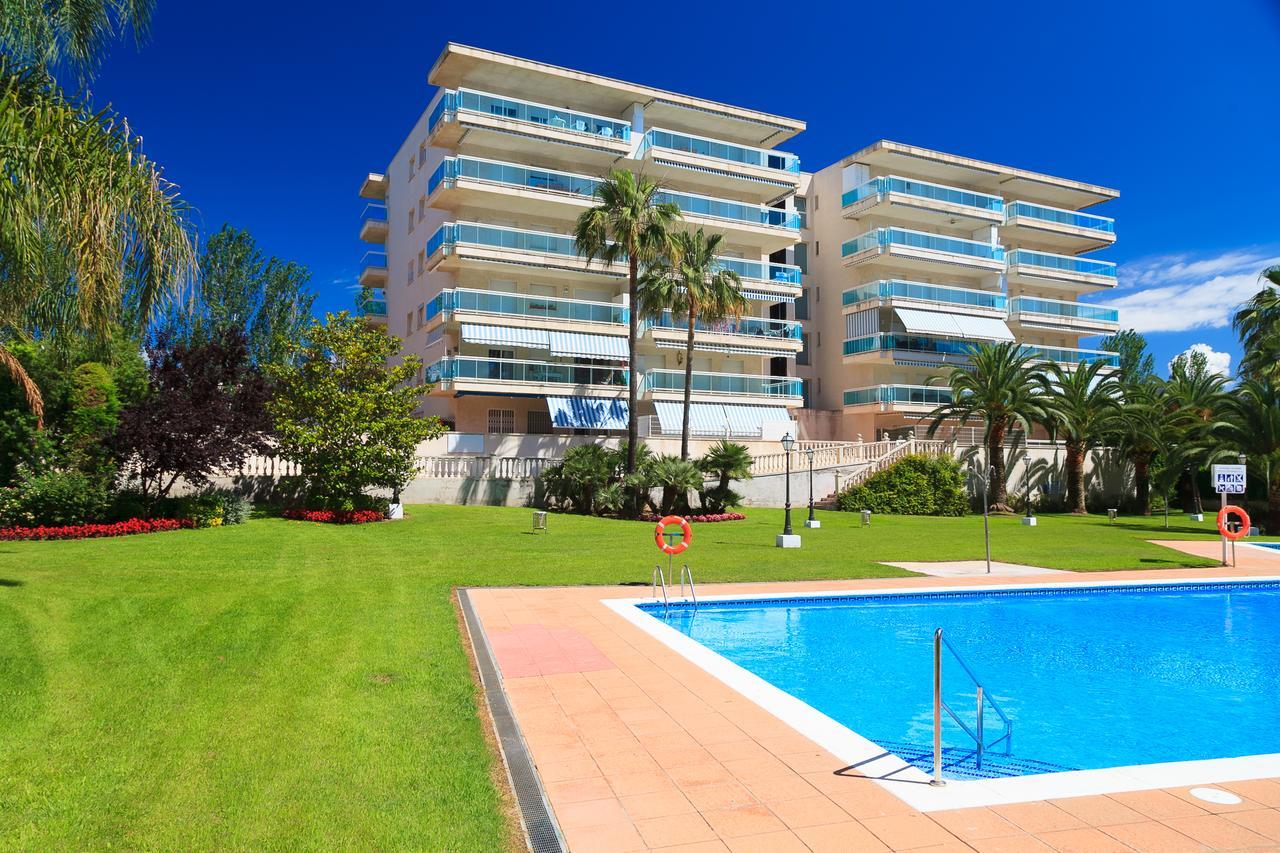 Uhc Village Park Apartments Салоу Экстерьер фото